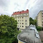 Feelhome-Kutschkermarkt-6 Gaeste-Wifi-Smart Tv
